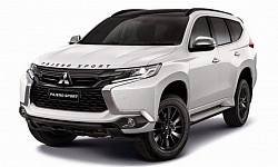 Rent a 7-seater SUV/Mitsubishi Pajero